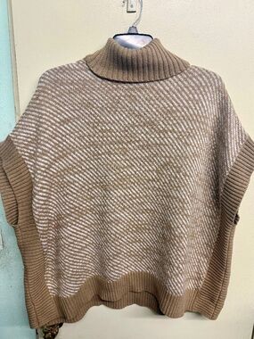 Michael Kors Light Beige Sleeveless Turtleneck Sweater | Knit Top